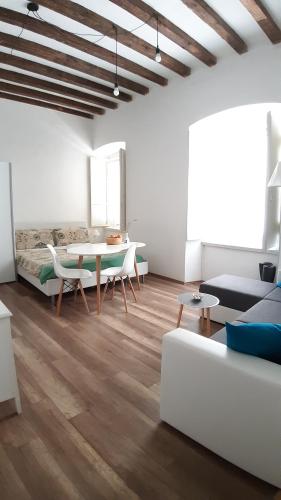 Apartment D2 4U - image 12