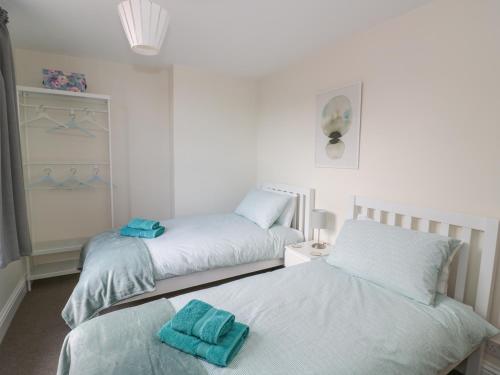 Midsummer Cottage - image 11