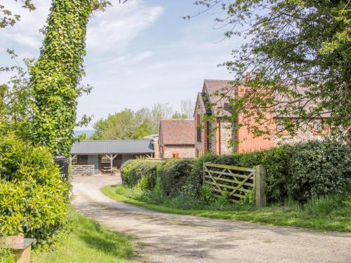 High Grove - image 2