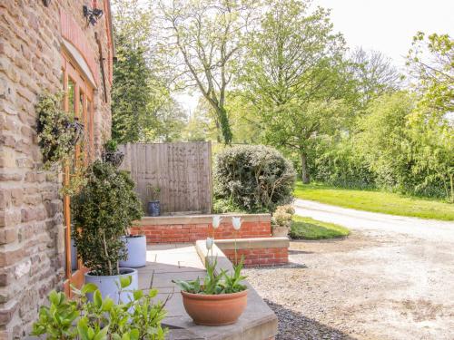 High Grove - image 13