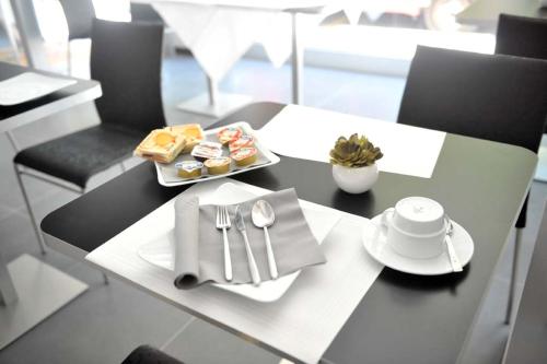 HLL Hotel Lungolago Lecco
