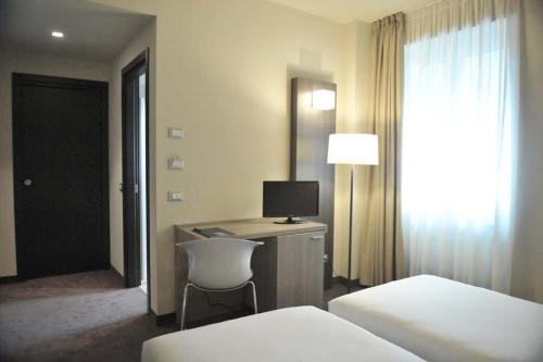 HLL Hotel Lungolago Lecco