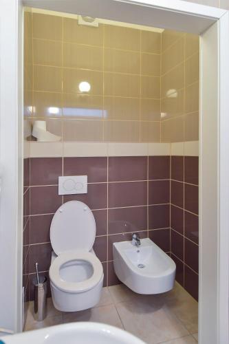 Modern Apartment Navrátilova II - image 11