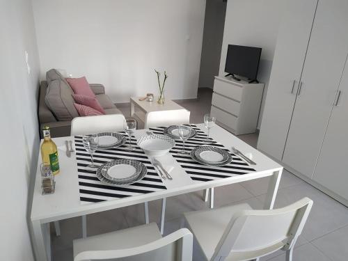 Finiki Seaside Apartment 4