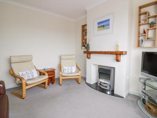 17 Greenbank Crescent, Porth, Cornwall