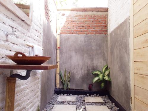Bathroom, Jungle House - surf & stay in Negara