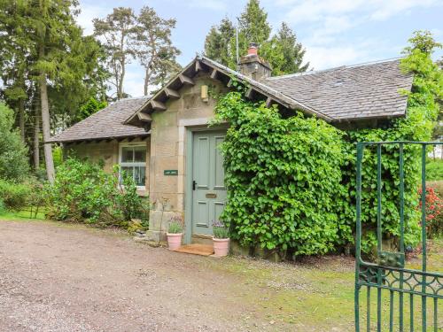 Gate Lodge - West Calder