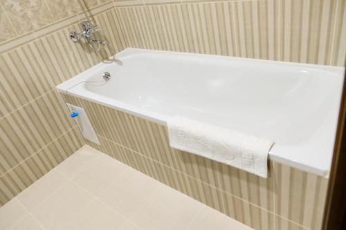 Оздоровчий комплекс Гайки заїзд провулок Сухий Яр 12 (Оздоровчии комплекс Гаики заізд провулок Сухии Яр 12) in Zhytomyr