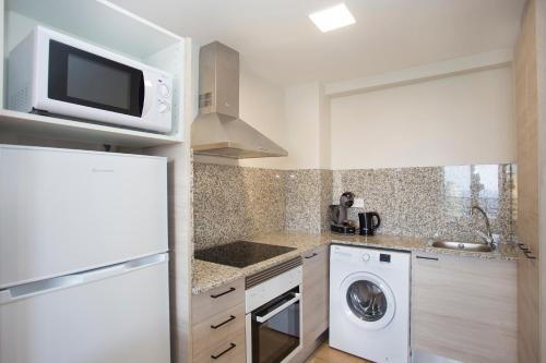 Apartamentos Maryciel By Mc - image 10
