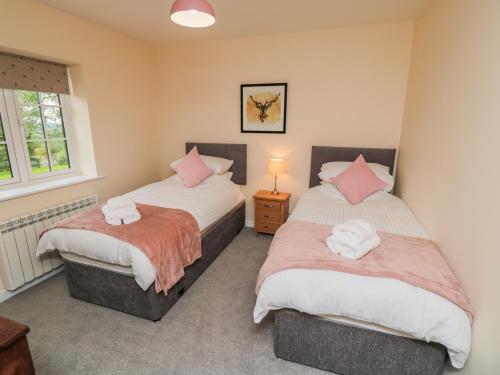 Ryedale Country Lodges - Hazel Lodge - image 8