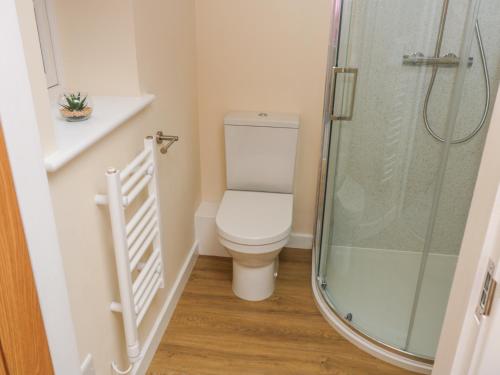 Ryedale Country Lodges - Hazel Lodge - image 4