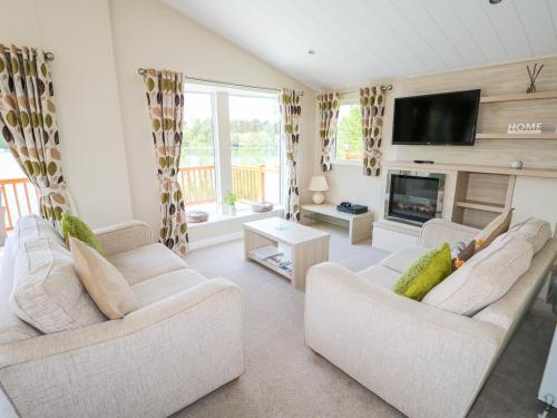 8 Castle View - image 9