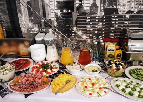 อาหารและเครื่องดื่ม, Brooklyn Noclegi in ยาสวอ