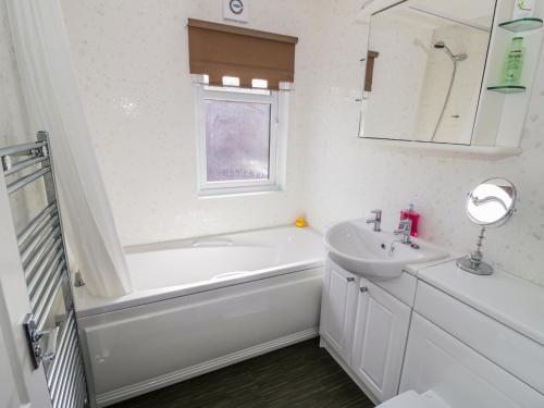Booster's Lodge - image 11