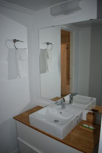 Castle Beach Studio with Ocean View - main image