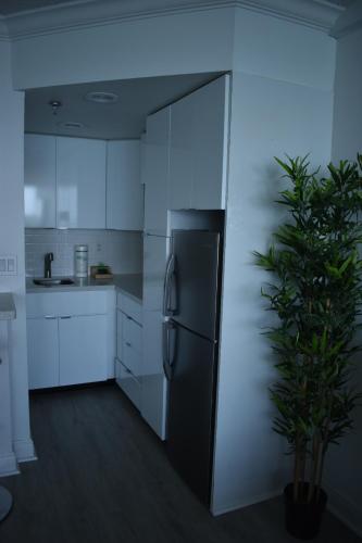 Castle Beach Studio with Ocean View - image 10