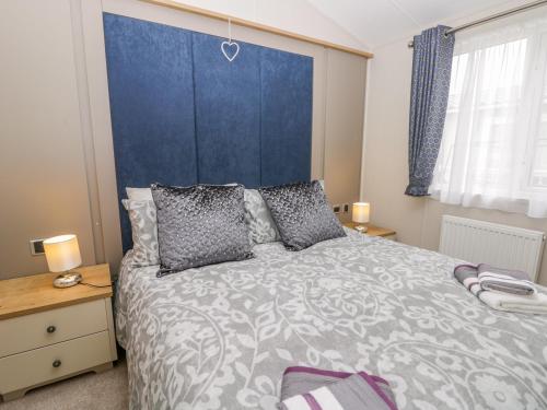 Cayton Pines - image 10