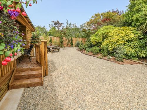 Willow Lodge - image 2