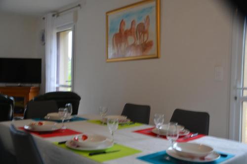 Kerkleir in โปลเคร็ก ซูร์ อูเฌอนง