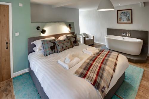 The Farmhouse Llyn Peninsula - main image