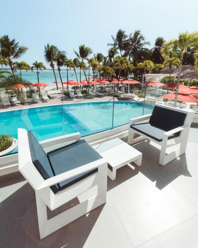 Exterior view, Boca Beach Residence hotel in Boca Chica