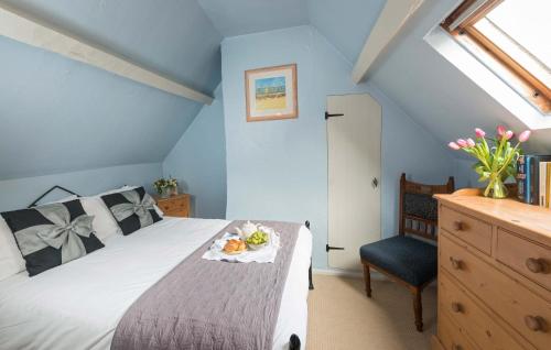 Cobbles House - image 6