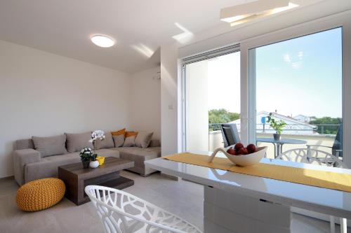  Apartmani Judita, Unterkunft in Pinezici