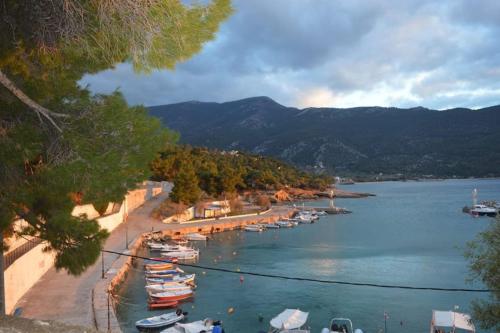 Where the Mountains meet the Sea