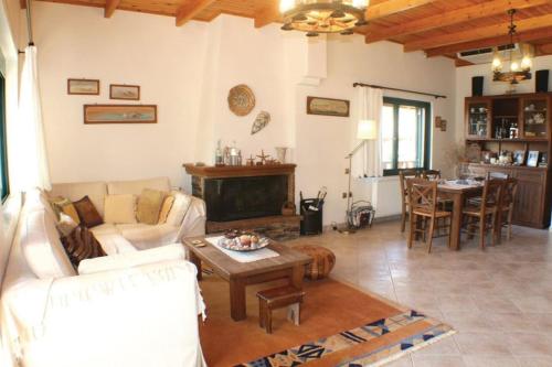 Where the Mountains meet the Sea