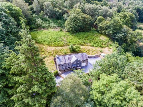 Hilltop Cottage/ Penrhiw