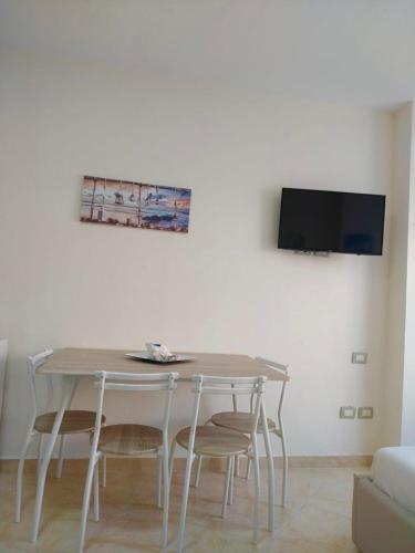 Eva’s Apartment - image 12
