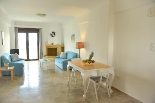  NanSea Apartment in Loutra Elenis