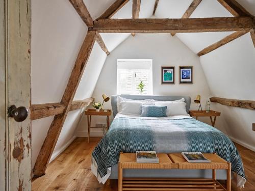 Artisan Cottage, Historic Stay Near Bath, Castle Coombe & Lacock in ชิฟเฟนฮาม