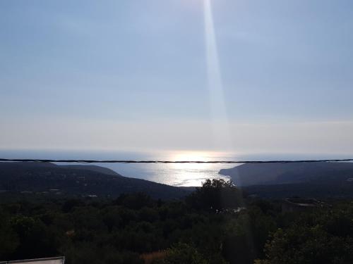  Maira Luxury Home in Bríkion