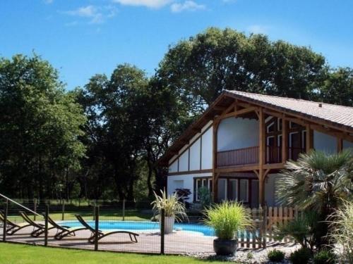 House Villa maina