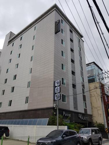 WA Hotel - image 3