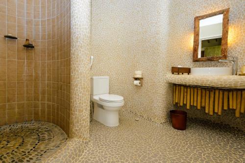 Well-appointed bathrooms