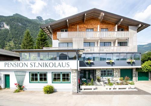 Pension St. Nikolaus, Pension in Golling an der Salzach