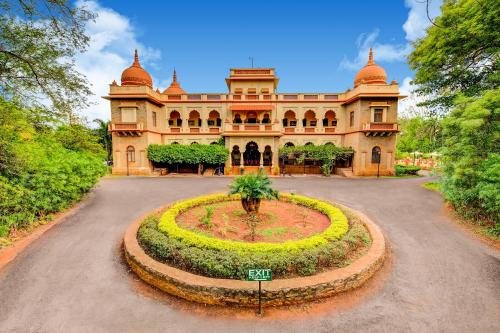 WelcomHeritage Shivavilas Palace, HAMPI