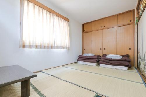 Quadruple Room with Shared Bathroom
