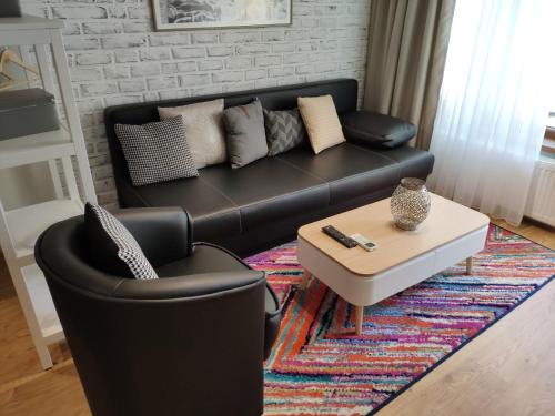 Studio - Ground Floor with Free Parking