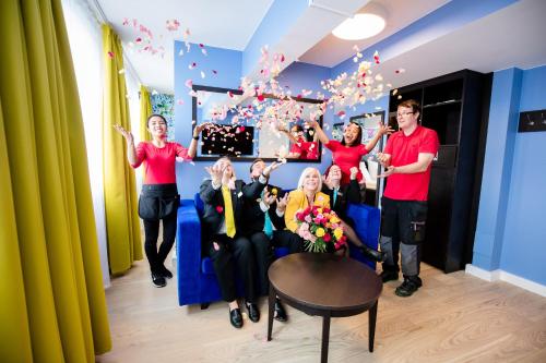 Thon Hotel Moldefjord - image 2