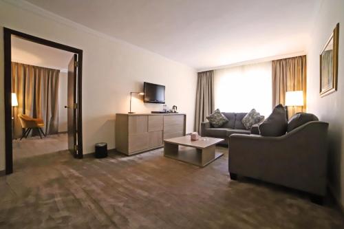 The SanRock Hotel - image 10
