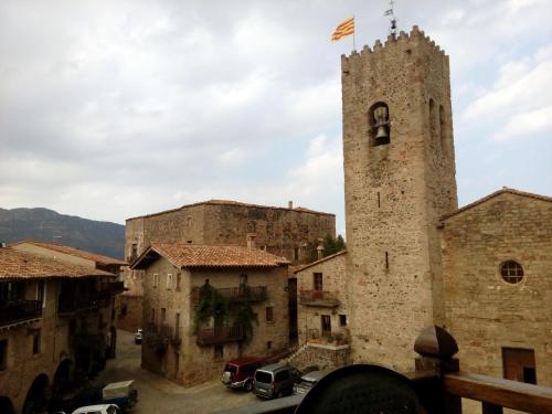 CAN MENCIÓ - Plaça Major - main image