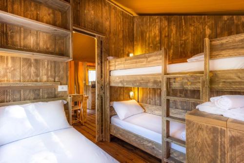 Agriturismo Tenuta Regina - Glamping luxury lodges and apartments