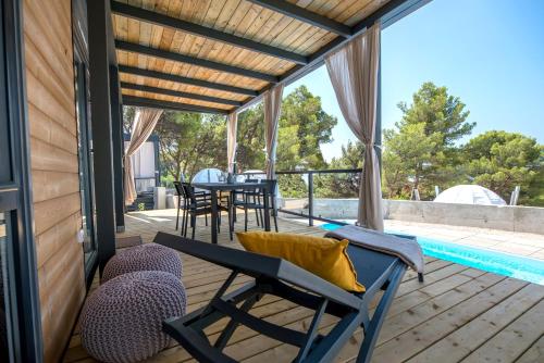 Medora Orbis Mobile Homes & Glamping - image 9