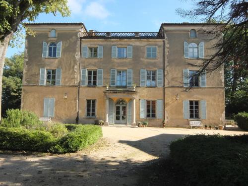 Chateau des Poccards - Accommodation - Hurigny