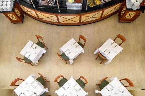 Mitsis Petit Palais Beach Hotel - main image