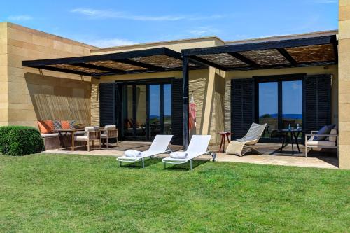 211196235 Verdura Resort