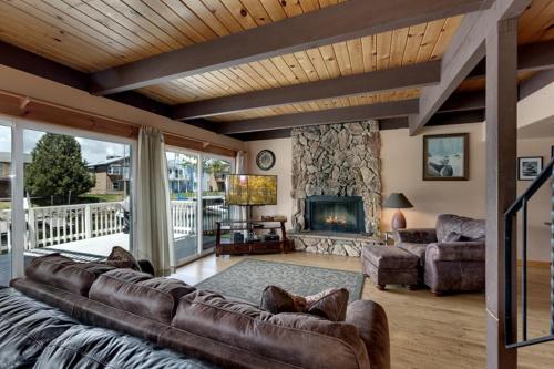 Amazing View With Boat Dock Tahoe Keys (Tk1872) Home - image 3